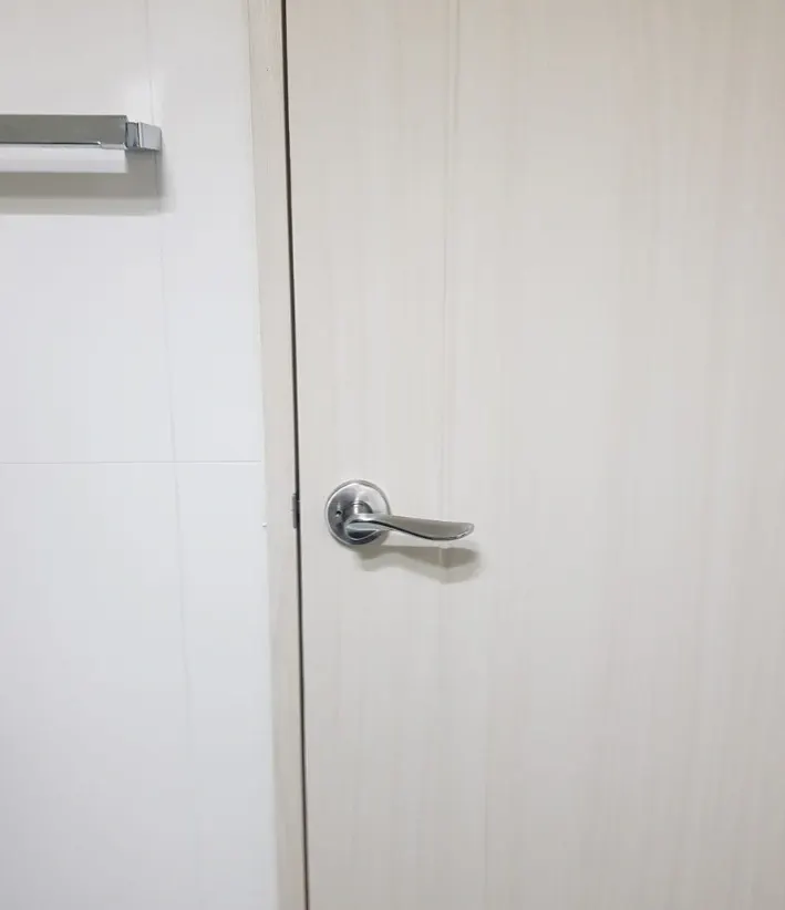 문짝구멍복원